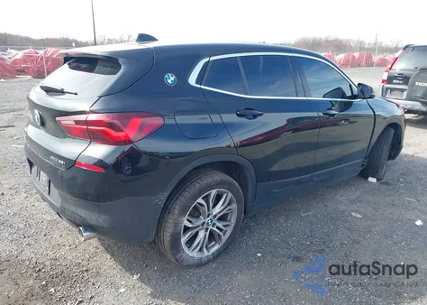 2022 BMW X2 xDrive28I z USA, uszkodzony, nr VIN WBXYJ1C08N5U33290